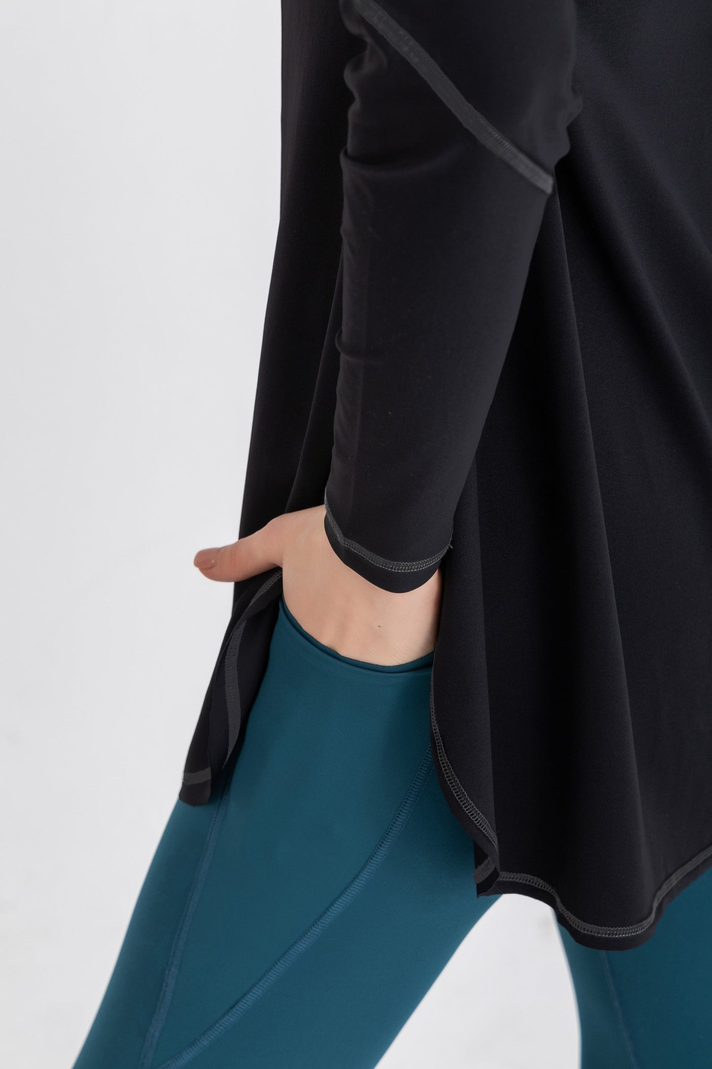 Breeze Back Top -Black